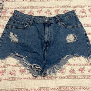 Denim shorts used 3 times.